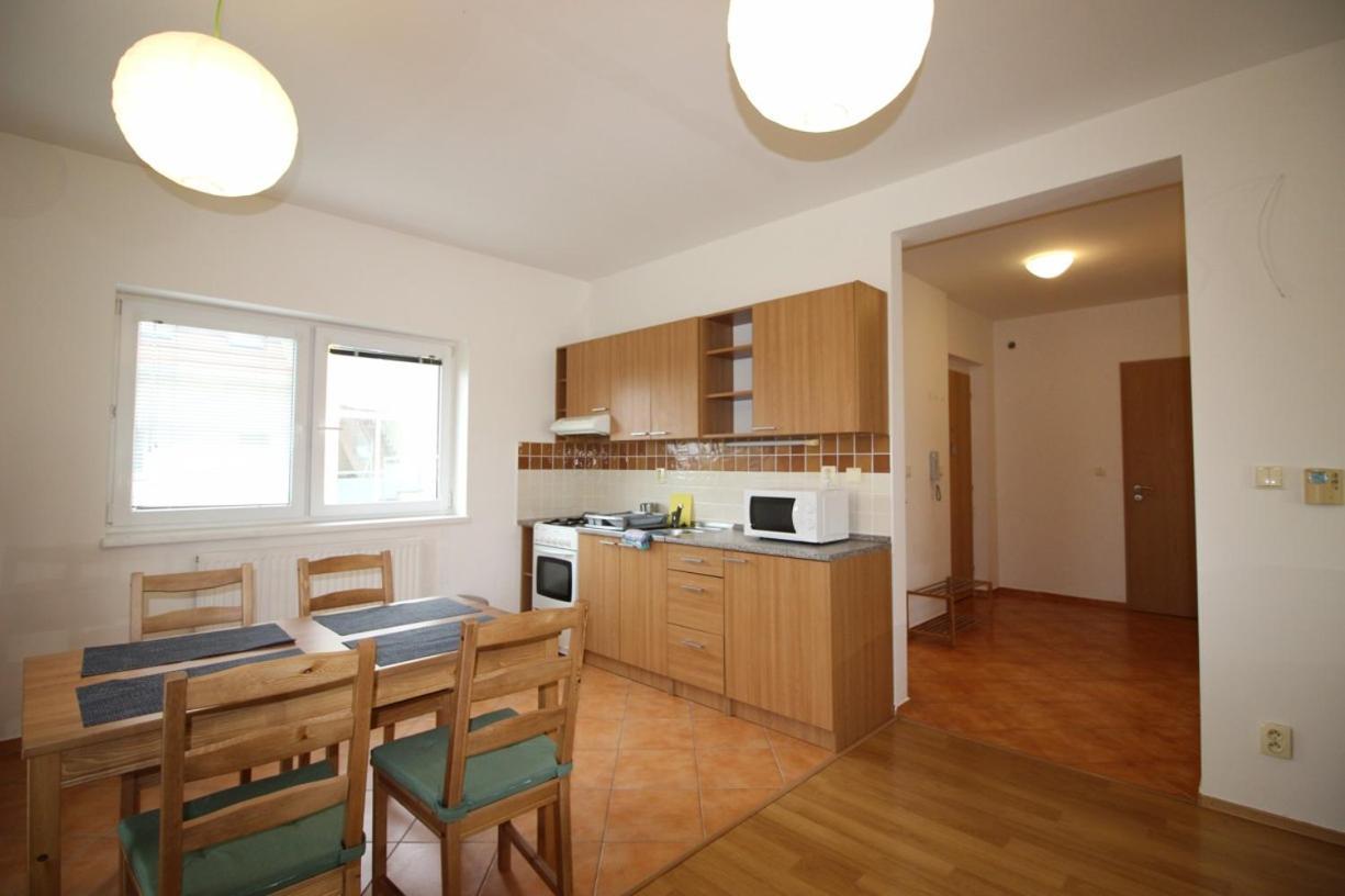 Apartman 502 Ruzindol Exterior foto