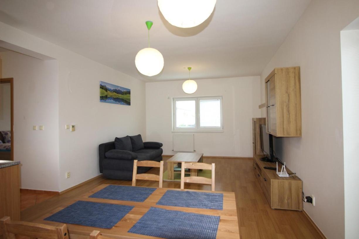 Apartman 502 Ruzindol Exterior foto