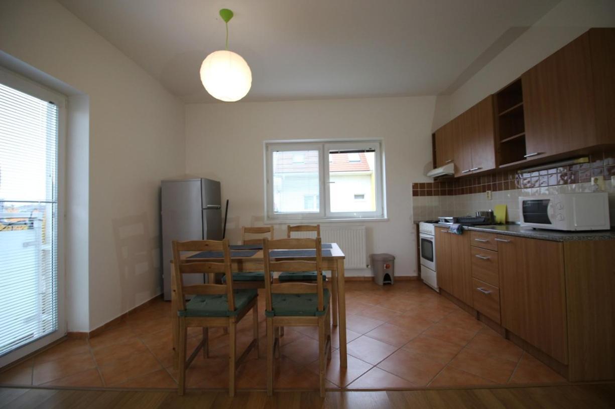 Apartman 502 Ruzindol Exterior foto